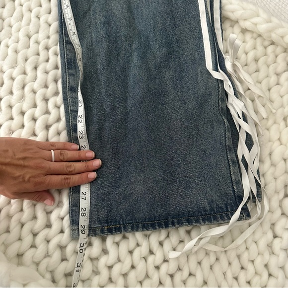 NWOT Edikted Blue Washed Low Rise Bow Ribbon Baggy Jeans - Picture 7 of 11